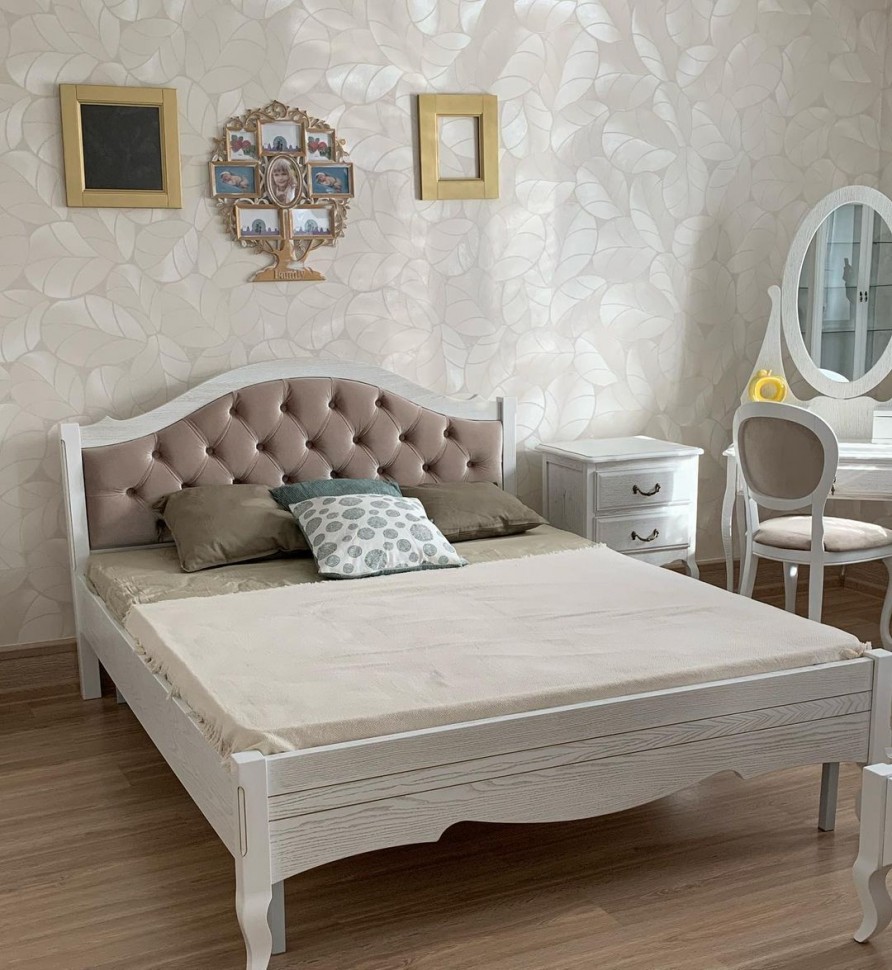 Кровать "Авиньон" с каретной стяжкой