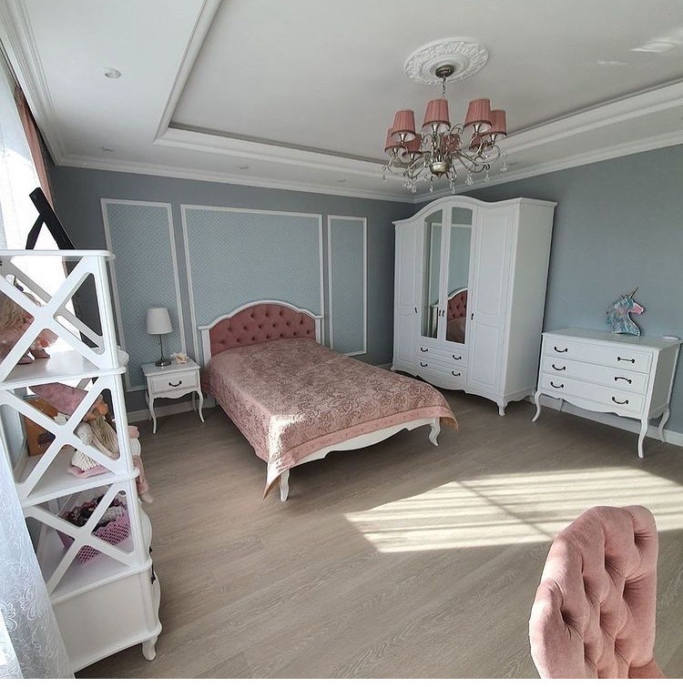 Кровать "Флоренция" с каретной стяжкой Кровать "Флоренция" с каретной стяжкой