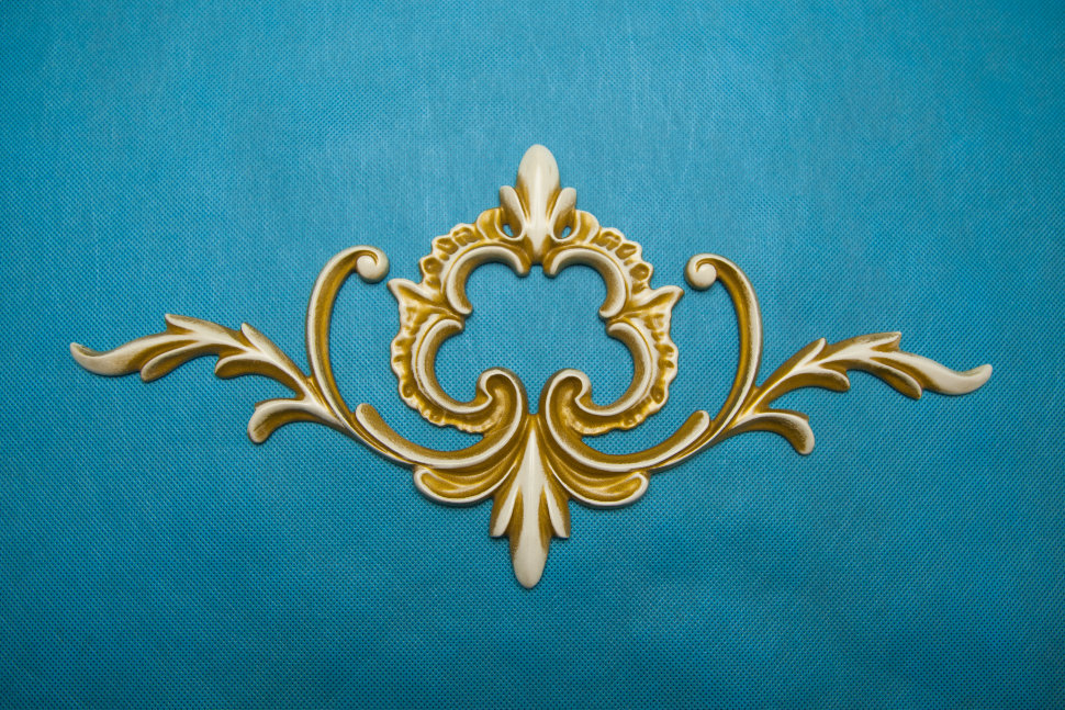 Кровать "Авиньон" декор изголовья, патина золото